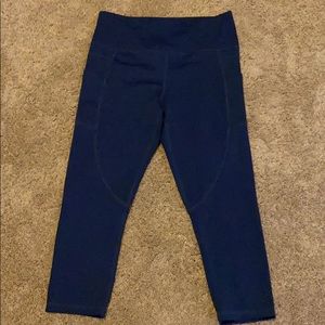 Zyia Capri Leggings
